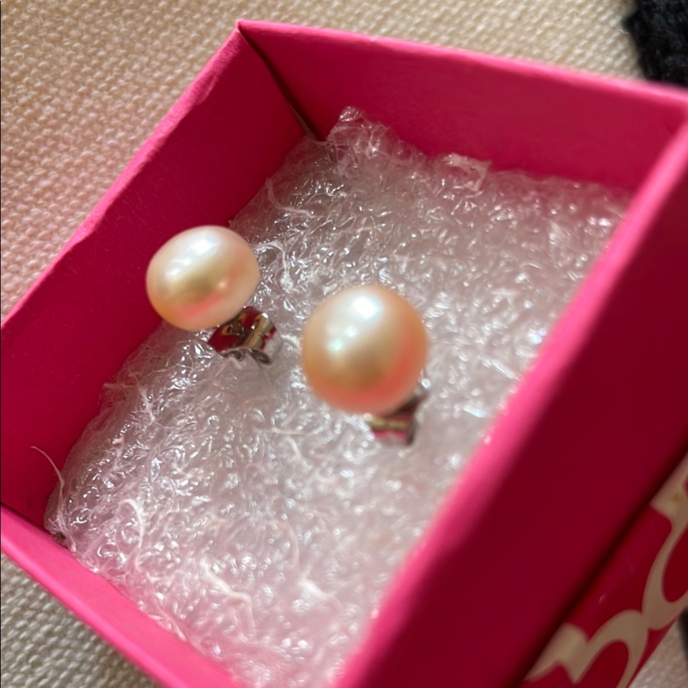 Faux Pearl studs
